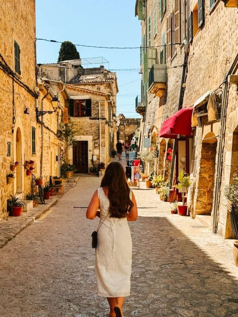 The picturesque streets of Valdemossa in Mallorca